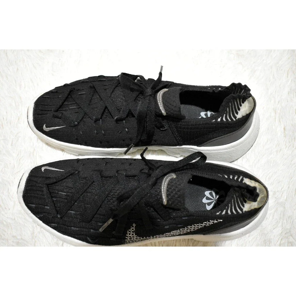 Nike Space Hippie 04 Black/Light Smoke Grey Black DA2725 001 - Women’s Size 9